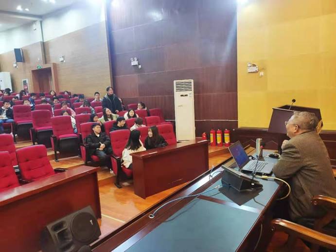 说明: 521047734695833325